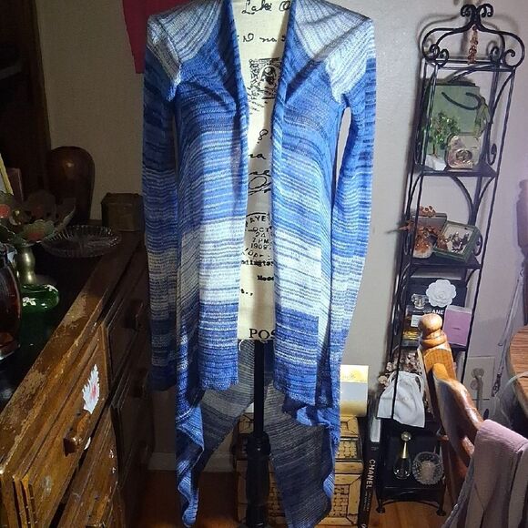 Sweet Romeo Blue Gradient Women's Sweater Medium (With Flaws) - Picture 1 of 15